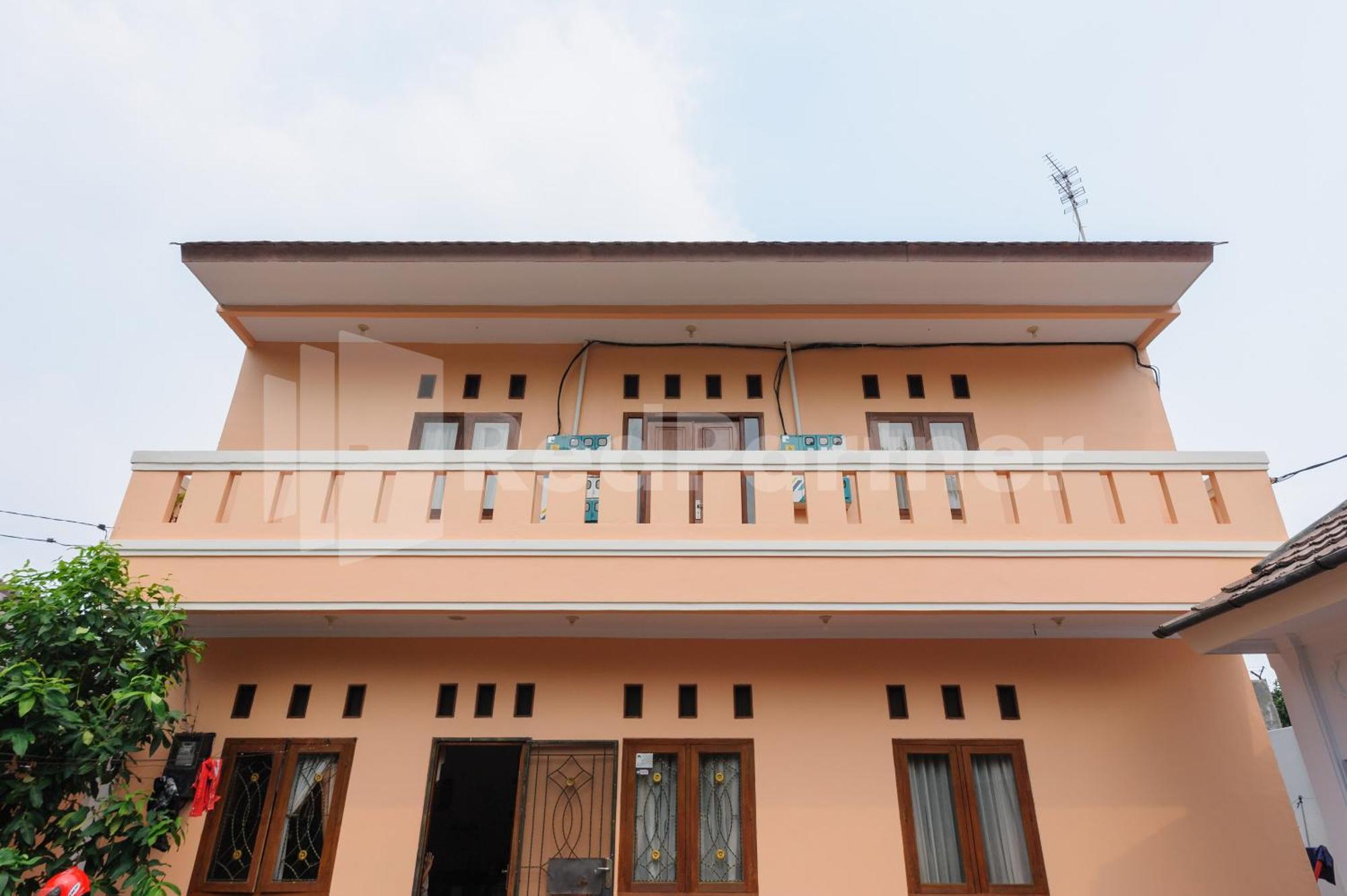 Pondok Cimanggu Syariah Mitra Reddoorz Bogor Ngoại thất bức ảnh