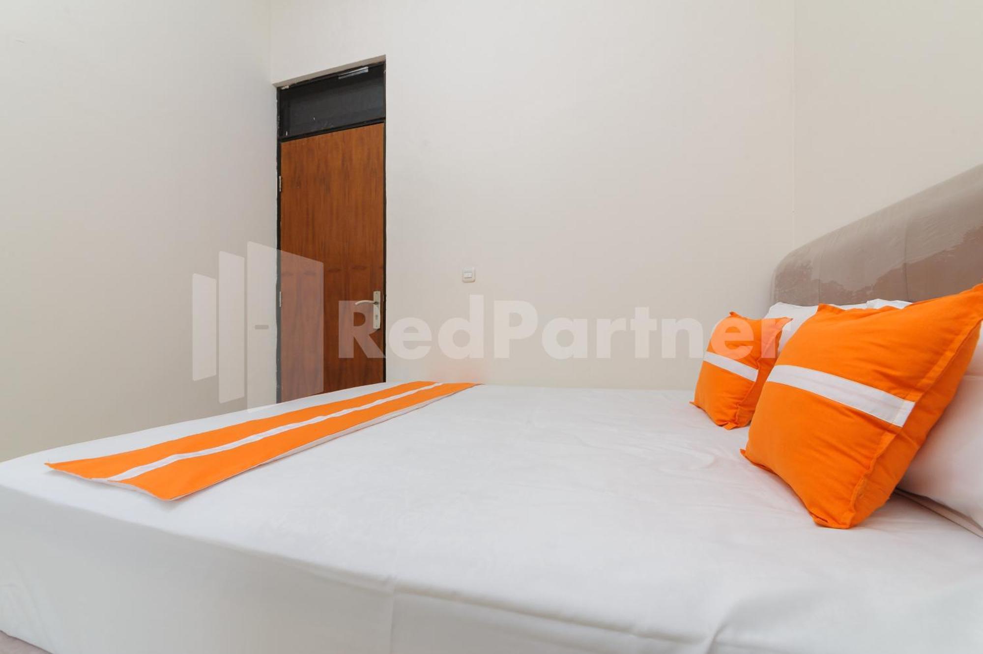 Pondok Cimanggu Syariah Mitra Reddoorz Bogor Ngoại thất bức ảnh